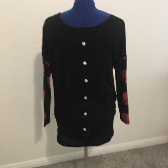 Skull Red And Black Long sleeve top - Picture 8 of 8